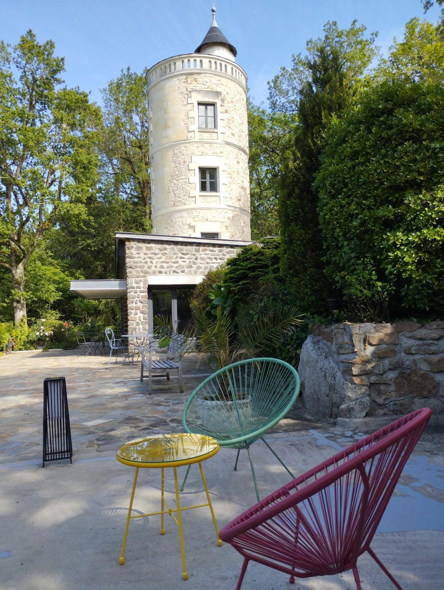 Chambres D'Hotes La Tour De Bellevue Saumur Exterior photo